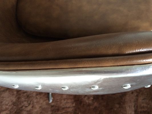 Living Room Modern Sitting Chairs , Vintage Aviator Leather Egg Chair